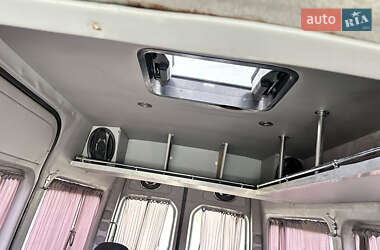 Микроавтобус Mercedes-Benz Sprinter 2006 в 