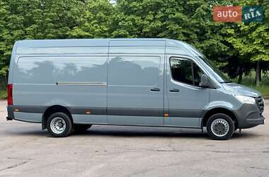 Грузовой фургон Mercedes-Benz Sprinter 2019 в  фото 2 Грузовой фургон Mercedes-Benz Sprinter 2019 в