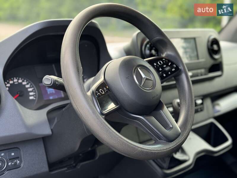 Вантажний фургон Mercedes-Benz Sprinter 2019 в Житомирі фото 24 Вантажний фургон Mercedes-Benz Sprinter 2019 в Житомирі