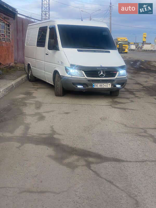 Грузовой фургон Mercedes-Benz Sprinter 2002 в Киеве