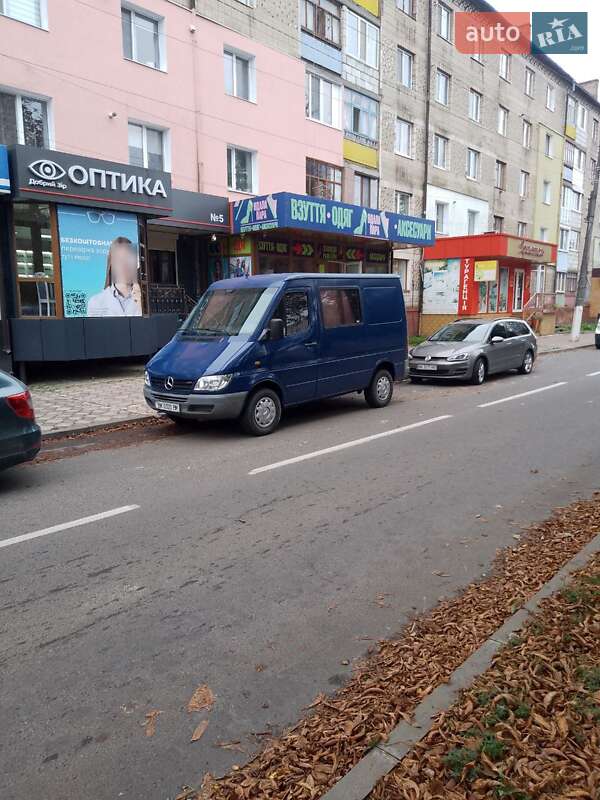 Грузовой фургон Mercedes-Benz Sprinter 2003 в 
