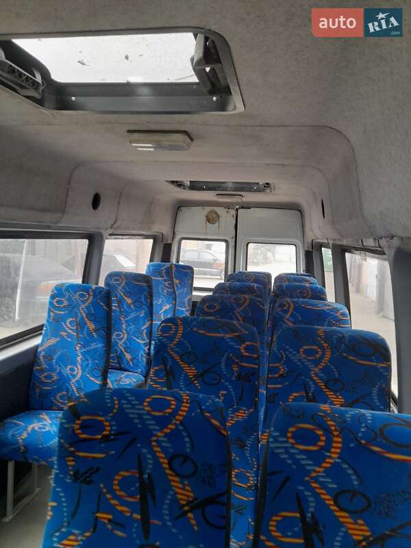 Мікроавтобус Mercedes-Benz Sprinter 2003 в Кривому Розі фото 6 Мікроавтобус Mercedes-Benz Sprinter 2003 в Кривому Розі