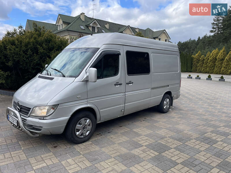Грузопассажирский фургон Mercedes-Benz Sprinter 2005 в Львове фото 2 Грузопассажирский фургон Mercedes-Benz Sprinter 2005 в Львове