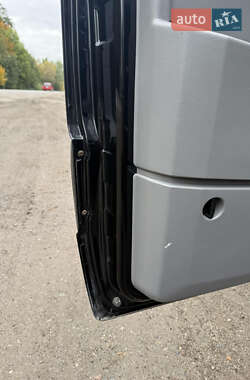 Мікроавтобус Mercedes-Benz Sprinter 2015 в  фото 50 Мікроавтобус Mercedes-Benz Sprinter 2015 в