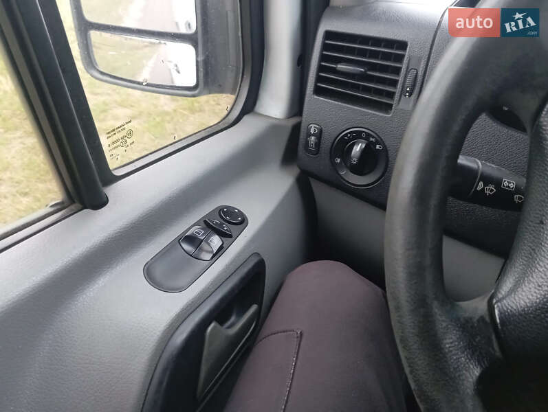 Грузовой фургон Mercedes-Benz Sprinter 2006 в Сарнах