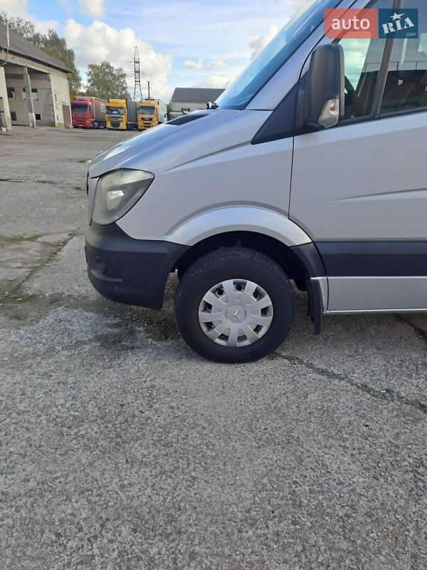 Микроавтобус Mercedes-Benz Sprinter 2014 в Львове фото 4 Микроавтобус Mercedes-Benz Sprinter 2014 в Львове