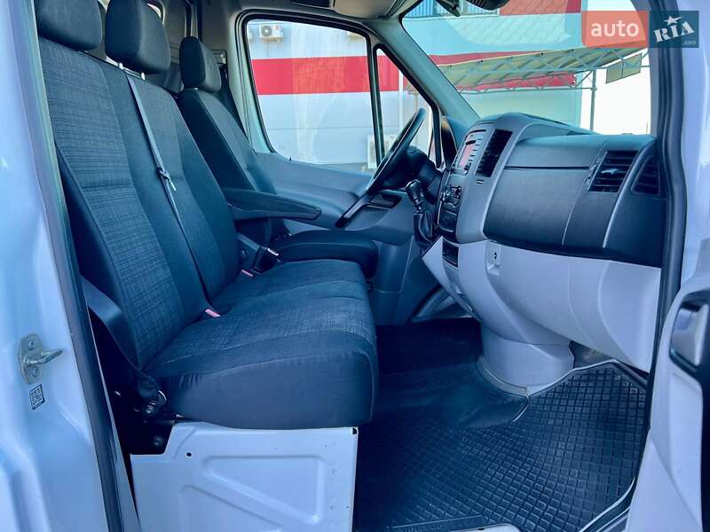 Вантажний фургон Mercedes-Benz Sprinter 2016 в Нововолинську