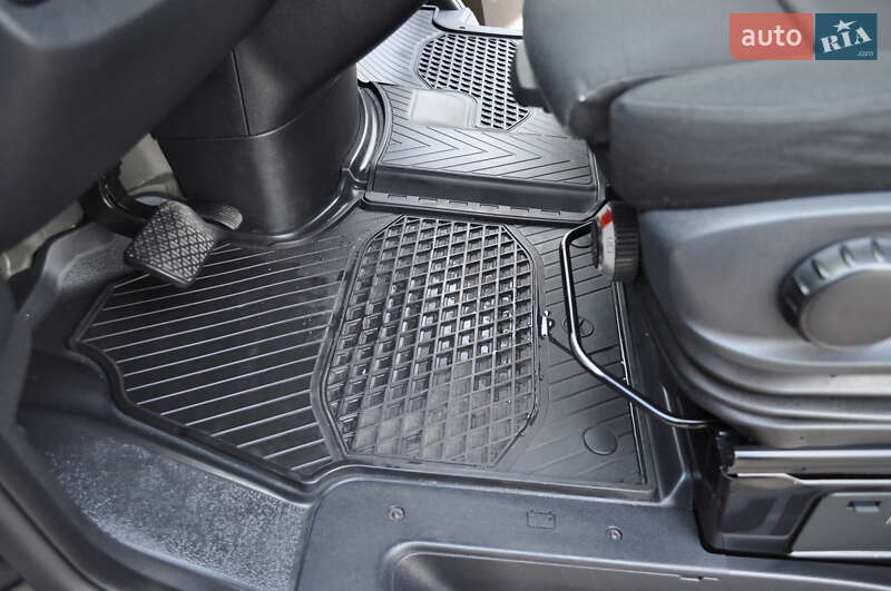 Грузовой фургон Mercedes-Benz Sprinter 2022 в Киеве фото 47 Грузовой фургон Mercedes-Benz Sprinter 2022 в Киеве