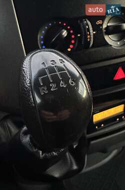 Вантажний фургон Mercedes-Benz Sprinter 2013 в 