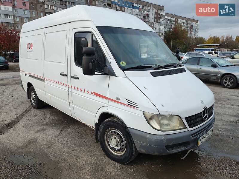 Вантажний фургон Mercedes-Benz Sprinter 2006 в Кропивницькому