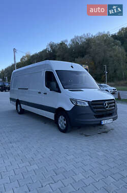 Грузовой фургон Mercedes-Benz Sprinter 2020 в 
