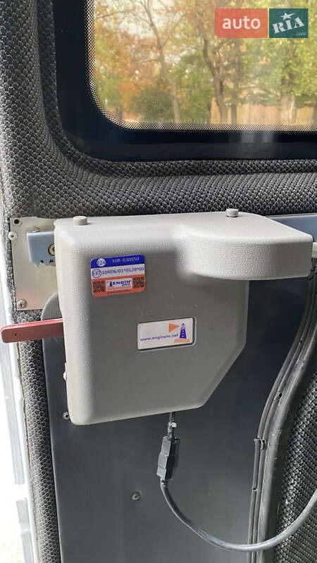 Городской автобус Mercedes-Benz Sprinter 2000 в Николаеве фото 27 Городской автобус Mercedes-Benz Sprinter 2000 в Николаеве