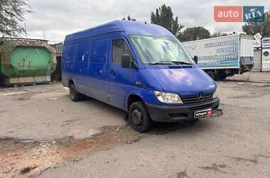 Микроавтобус грузовой (до 3,5т) Mercedes-Benz Sprinter 2003 в  фото 7 Микроавтобус грузовой (до 3,5т) Mercedes-Benz Sprinter 2003 в