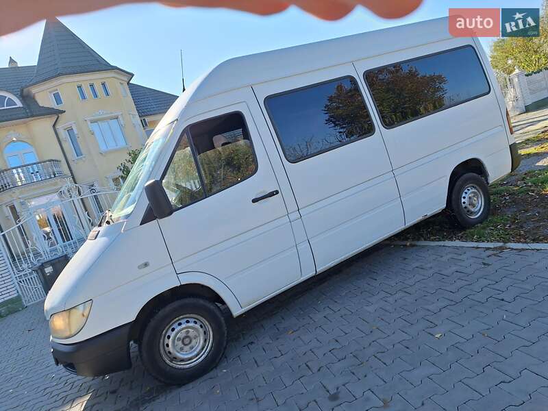 Mercedes-Benz Sprinter 2005
