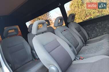 Микроавтобус Mercedes-Benz Sprinter 2005 в  фото 28 Микроавтобус Mercedes-Benz Sprinter 2005 в