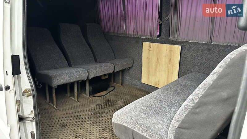 Вантажопасажирський фургон Mercedes-Benz Sprinter 2002 в Харкові фото 11 Вантажопасажирський фургон Mercedes-Benz Sprinter 2002 в Харкові