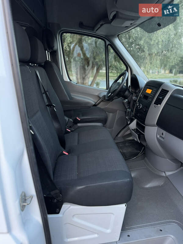 Вантажний фургон Mercedes-Benz Sprinter 2014 в Луцьку фото 20 Вантажний фургон Mercedes-Benz Sprinter 2014 в Луцьку