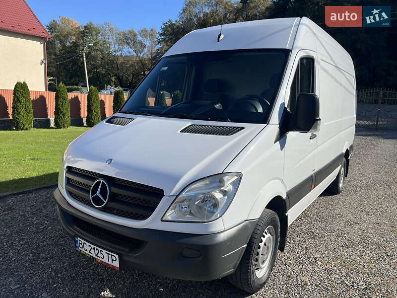 Вантажний фургон Mercedes-Benz Sprinter 2013 в Виноградові
