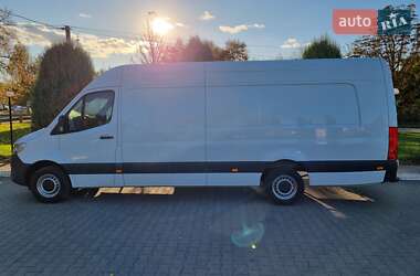 Вантажний фургон Mercedes-Benz Sprinter 2022 в 
