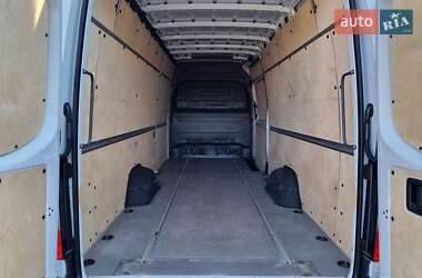 Вантажний фургон Mercedes-Benz Sprinter 2022 в 