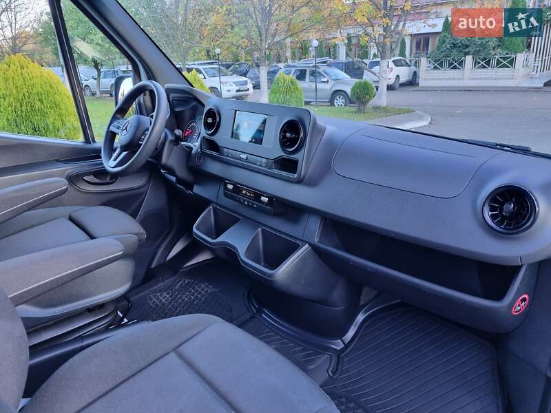 Вантажний фургон Mercedes-Benz Sprinter 2022 в Чернівцях