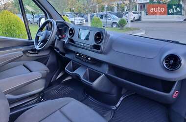 Вантажний фургон Mercedes-Benz Sprinter 2022 в 