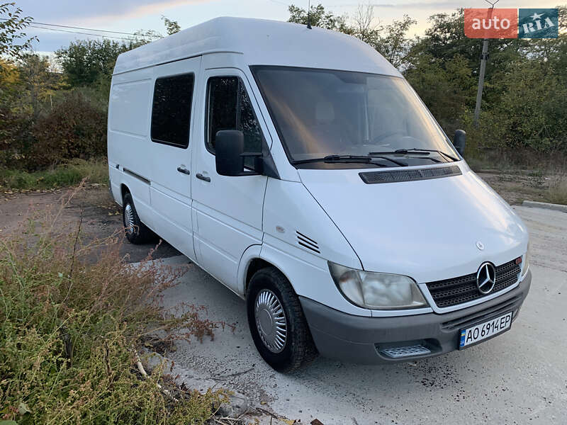 Грузопассажирский фургон Mercedes-Benz Sprinter 2006 в Измаиле
