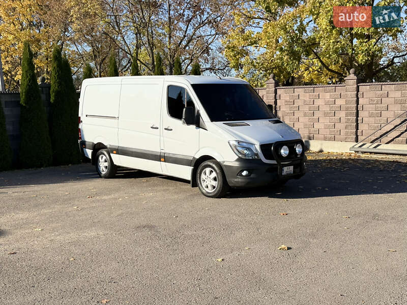 Грузовой фургон Mercedes-Benz Sprinter 2014 в Ровно фото 9 Грузовой фургон Mercedes-Benz Sprinter 2014 в Ровно