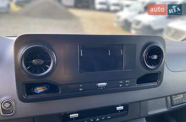 Грузовой фургон Mercedes-Benz Sprinter 2019 в  фото 38 Грузовой фургон Mercedes-Benz Sprinter 2019 в