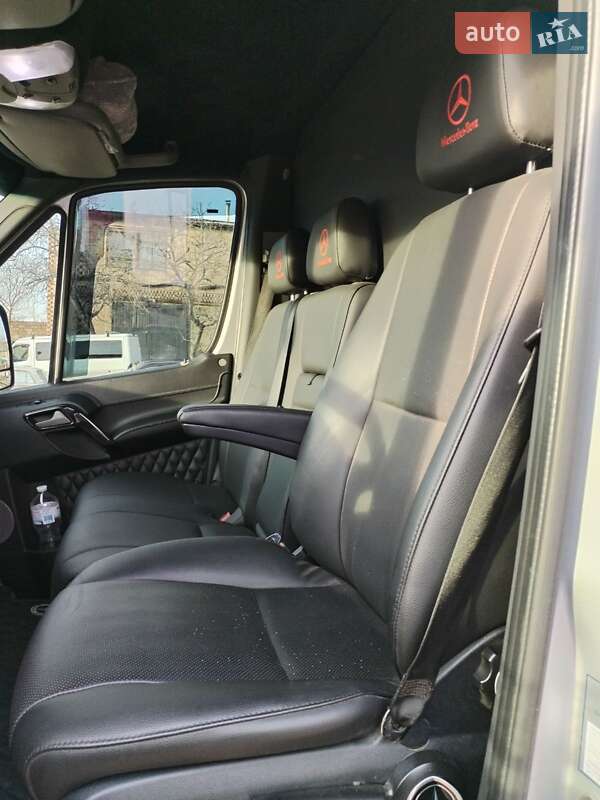 Вантажний фургон Mercedes-Benz Sprinter 2015 в Одесі фото 22 Вантажний фургон Mercedes-Benz Sprinter 2015 в Одесі