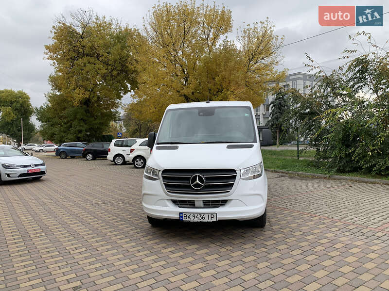 Мікроавтобус Mercedes-Benz Sprinter 2022 в Рівному фото 2 Мікроавтобус Mercedes-Benz Sprinter 2022 в Рівному
