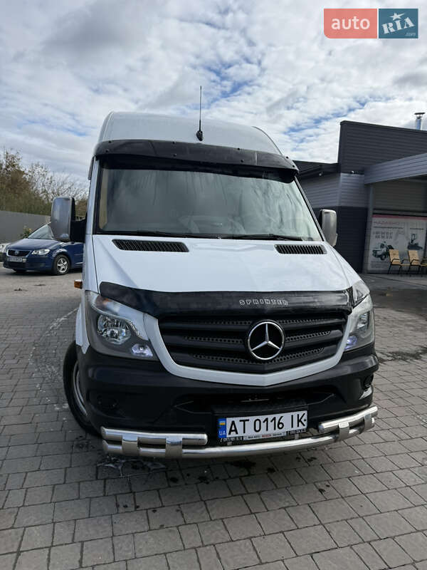 Mercedes-Benz Sprinter 2011