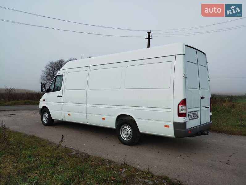 Вантажний фургон Mercedes-Benz Sprinter 2004 в Костопілі фото 10 Вантажний фургон Mercedes-Benz Sprinter 2004 в Костопілі