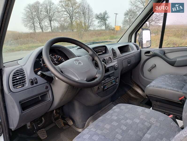 Вантажний фургон Mercedes-Benz Sprinter 2004 в Костопілі фото 25 Вантажний фургон Mercedes-Benz Sprinter 2004 в Костопілі