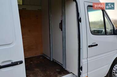 Вантажний фургон Mercedes-Benz Sprinter 2004 в 