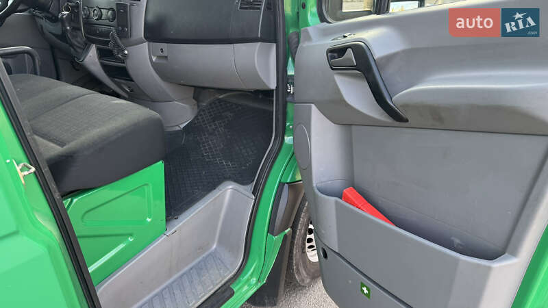 Грузовой фургон Mercedes-Benz Sprinter 2015 в Ровно фото 17 Грузовой фургон Mercedes-Benz Sprinter 2015 в Ровно