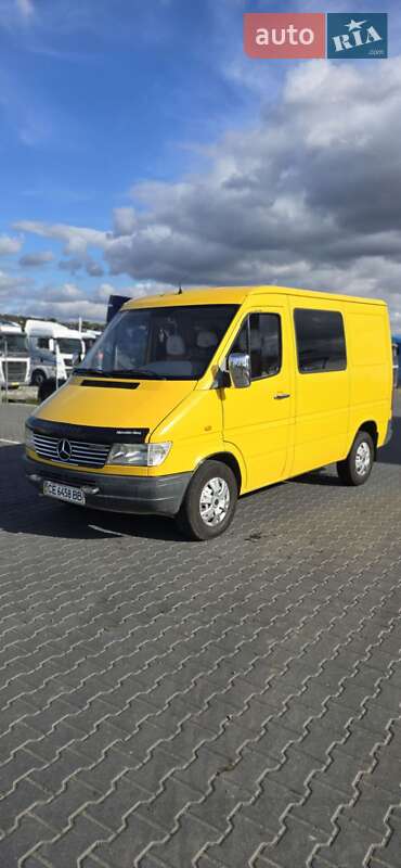 Вантажопасажирський фургон Mercedes-Benz Sprinter 1998 в Чернівцях