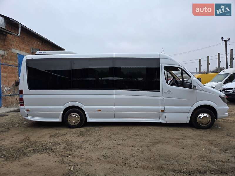 Туристичний / Міжміський автобус Mercedes-Benz Sprinter 2015 в Чернівцях