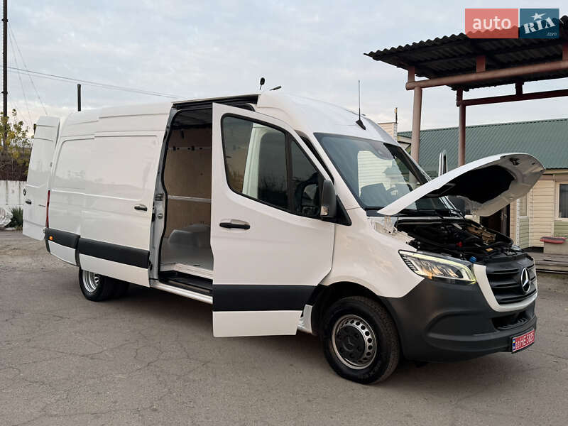 Вантажний фургон Mercedes-Benz Sprinter 2019 в Рівному