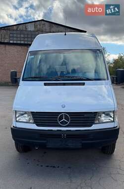 Мікроавтобус Mercedes-Benz Sprinter 1999 в  фото 3 Мікроавтобус Mercedes-Benz Sprinter 1999 в