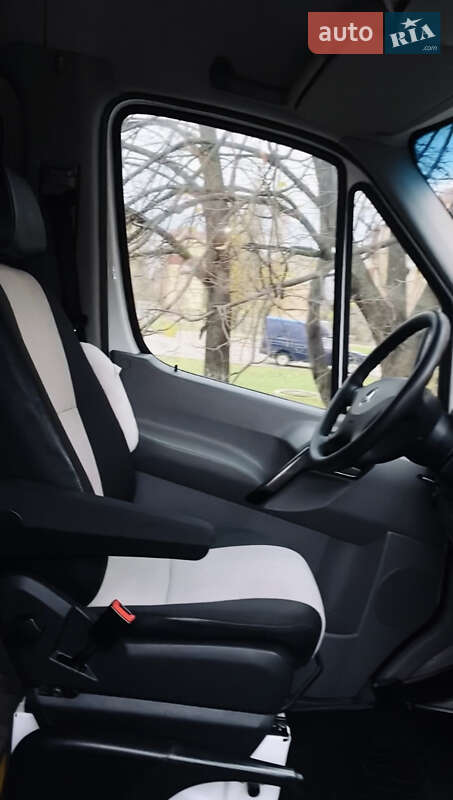 Микроавтобус Mercedes-Benz Sprinter 2010 в Кривом Роге фото 24 Микроавтобус Mercedes-Benz Sprinter 2010 в Кривом Роге