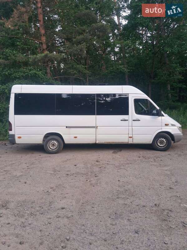 Микроавтобус Mercedes-Benz Sprinter 2005 в Бродах