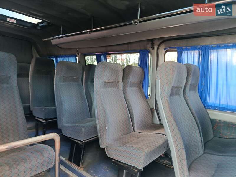 Мікроавтобус Mercedes-Benz Sprinter 2000 в Вінниці