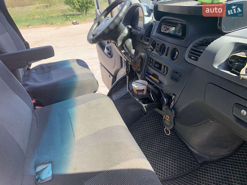 Вантажний фургон Mercedes-Benz Sprinter 2001 в Лубнах фото 14 Вантажний фургон Mercedes-Benz Sprinter 2001 в Лубнах