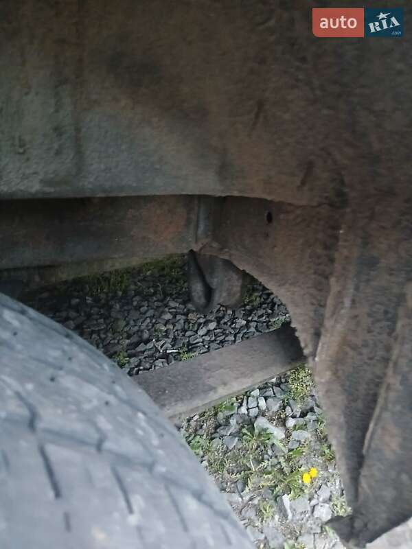 Микроавтобус Mercedes-Benz Sprinter 2000 в Ужгороде фото 11 Микроавтобус Mercedes-Benz Sprinter 2000 в Ужгороде