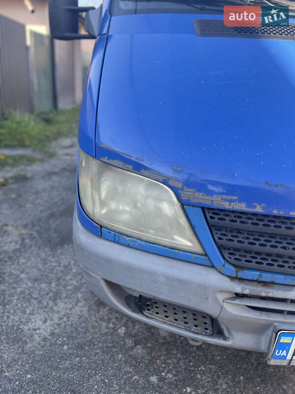 Грузопассажирский фургон Mercedes-Benz Sprinter 2005 в Киеве