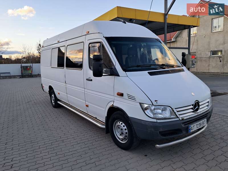 Mercedes-Benz Sprinter 2004