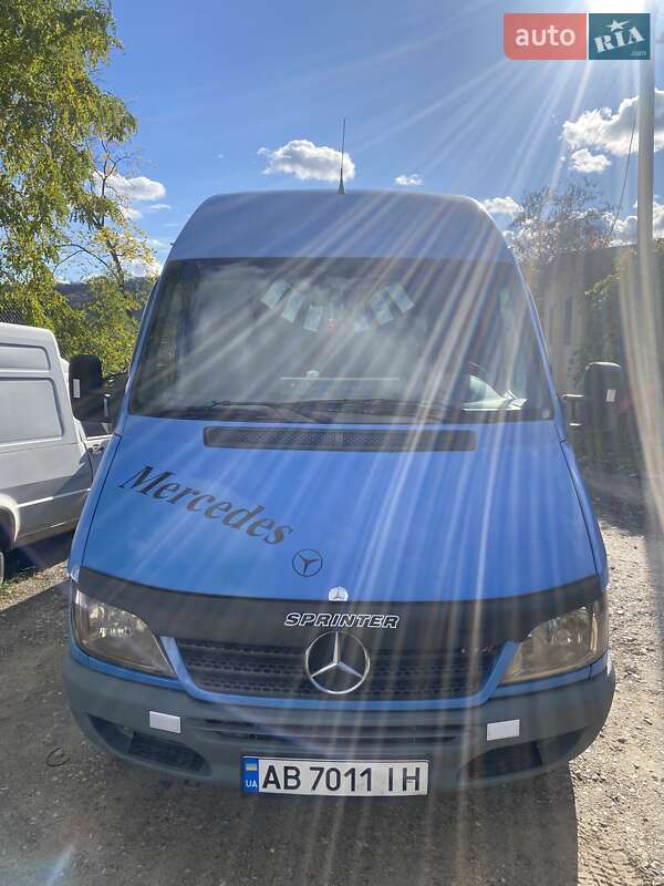 Грузопассажирский фургон Mercedes-Benz Sprinter 2004 в Могилев-Подольске