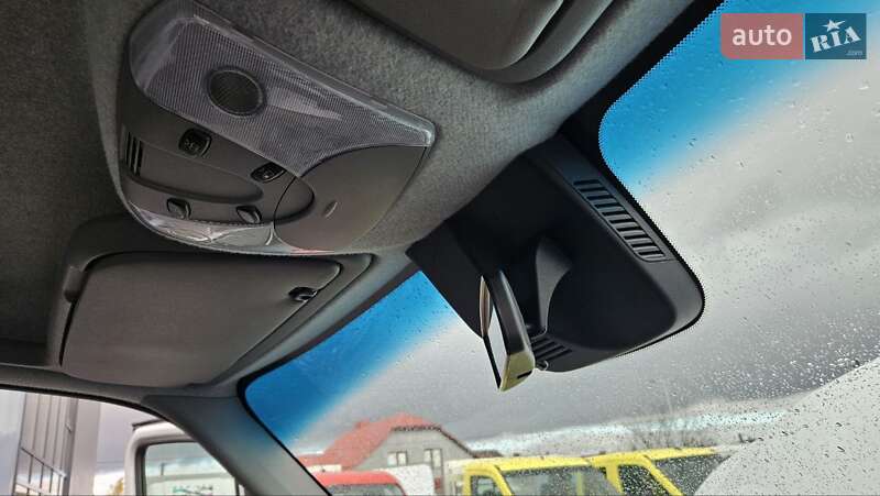 Вантажний фургон Mercedes-Benz Sprinter 2017 в Рівному