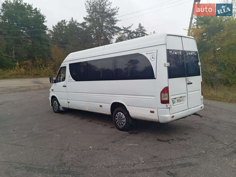 Пригородный автобус Mercedes-Benz Sprinter 2002 в Киеве